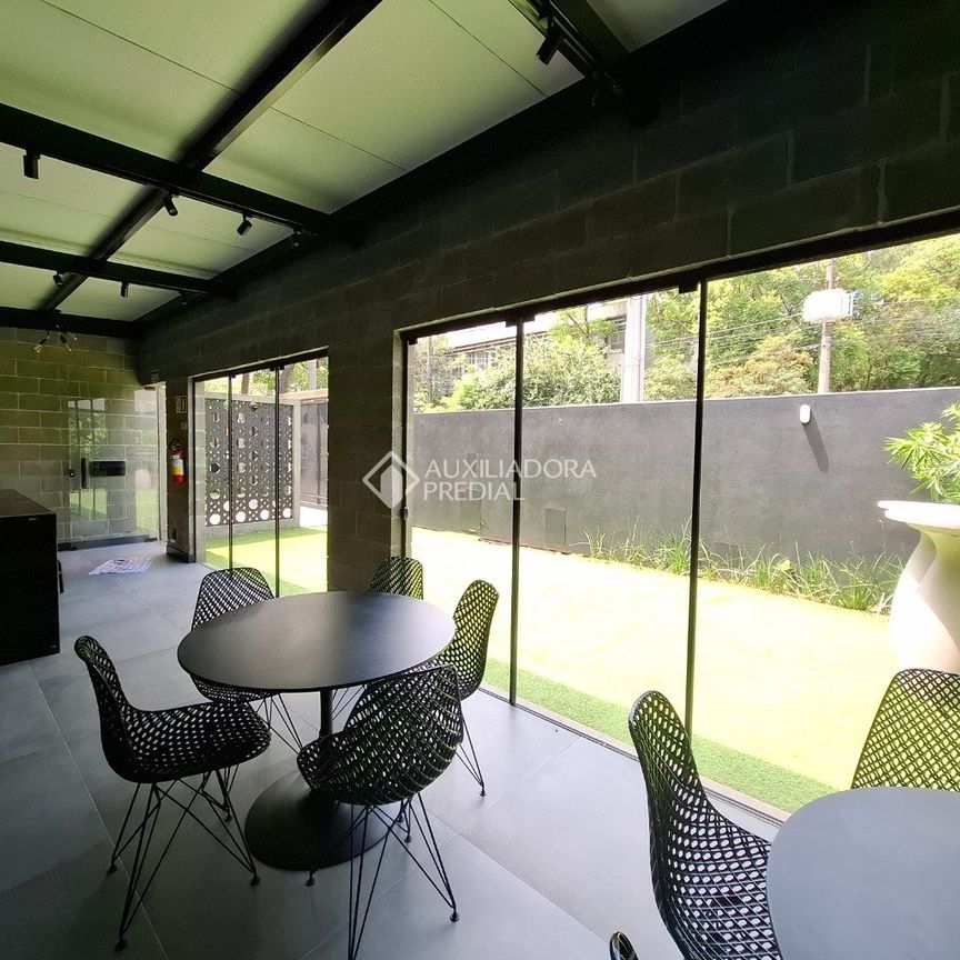 Apartamento com 2 quartos e 55m² para alugar em Centro, Novo Hamburgo. - Foto 1
