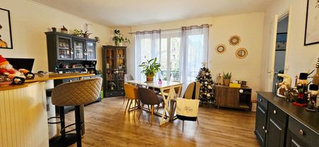 Location Appartement 4 pièces 77m² EVREUX 27000 - Photo 3