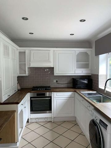 Harrow, HA3 - Photo 4