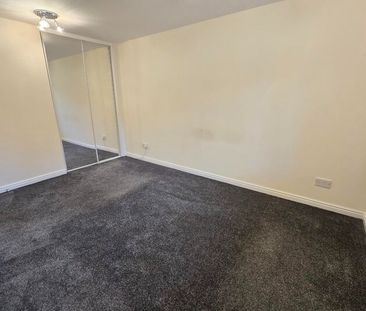 Flat , Valley House, Wash Beck Close, Scarborough - Photo 3