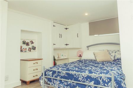 Denzil Road, Guildford, Surrey, GU2 7NQ - Photo 3