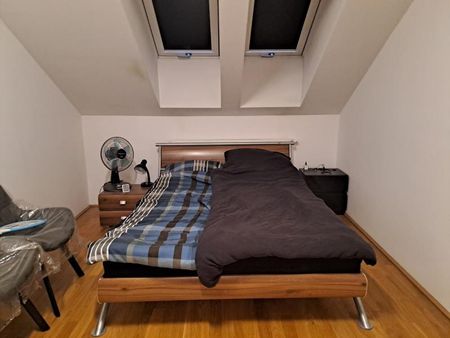 Pillweinstraße, sonnige und ruhig gelegene Dachgeschosswohnung mit 76 m2 plus Terrasse im 4.OG mit Lift - Foto 2