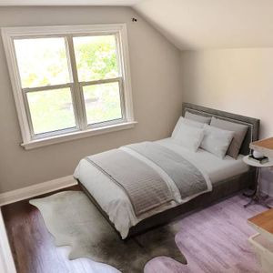 Cozy Loft for rent in quiet neighbourhood - Photo 2