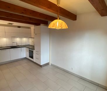 Appartement rez-de-chaussée en duplex de 2 pièces et place de parc. - Photo 5