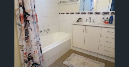 3x2 IN PRIME LOCATION – WALK TO BEACH & SHOPS! - Photo 5