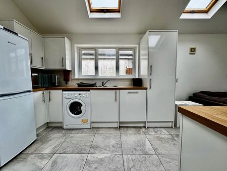 Maindy Road, Cathays - Photo 5