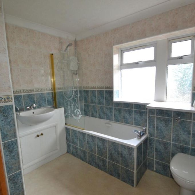 3 bedroom terraced house to rent - Photo 1