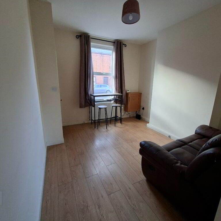 Rooms To Let, 10 Century Street, Portadown, BT63 5BS - Photo 1