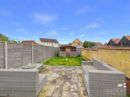 2 bedroom end of terrace house to rent - Photo 2