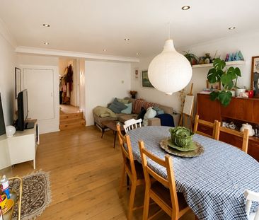2 Bed Maisonette, Well St, E9 - Photo 2