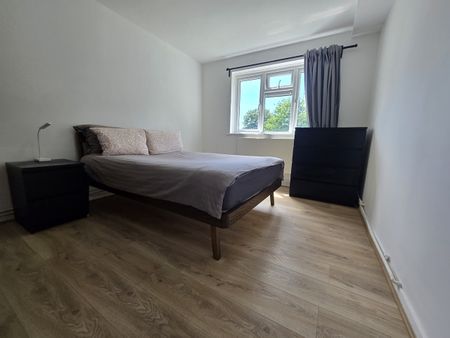 1 Bed Flat, Sansom Road, E11 - Photo 5