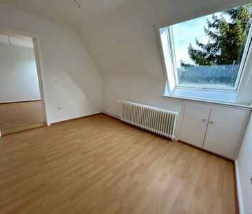 Großzügige 4-Zimmer-Wohnung in Fedderwardergroden! - Photo 2