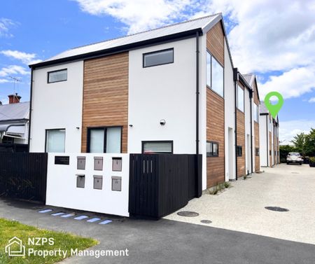 9 Edmund Anscombe Place , Caversham - Photo 5