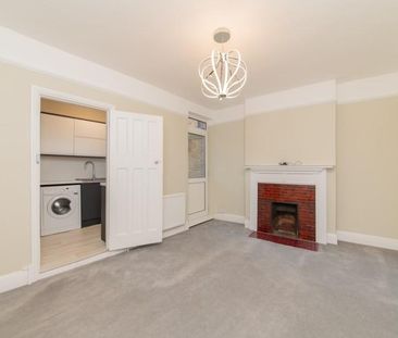 3 bedroom flat to rent - Photo 1