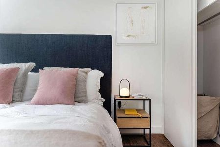 Greenford Quay, Greenford, UB6 - Photo 2