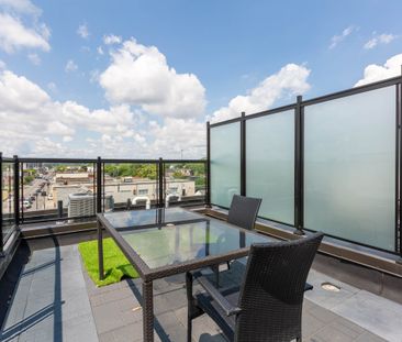 For Lease - 3258 Dundas Street, Toronto, Ontario - Photo 1