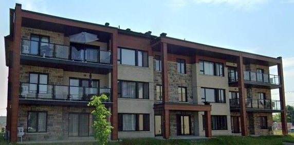 2 CH - 1 SDB - Laval - $1,950 /mo - Photo 2