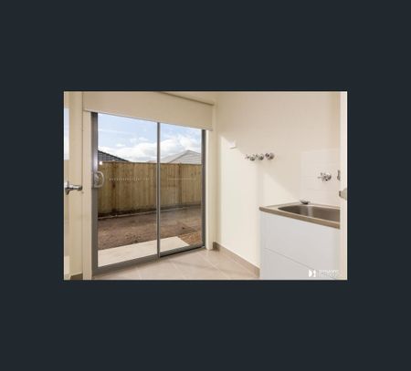 43 Leyland Drive, Narre Warren South, Vic 3805 - Photo 4