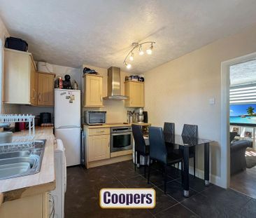 3 bedroom terraced house to rent - Photo 5