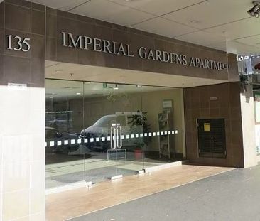 One-bedroom apartment at Imperial Gardens - Photo 5
