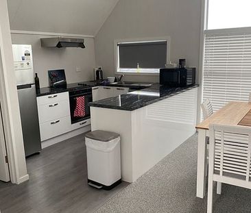 Fully furnished modern Townhouse - Photo 6