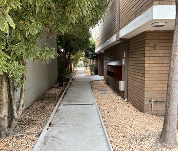 St Kilda East - Photo 1