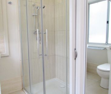 Charming Partly Furnished One-Bedroom Cottage in Quiet Chatswood Re... - Photo 2