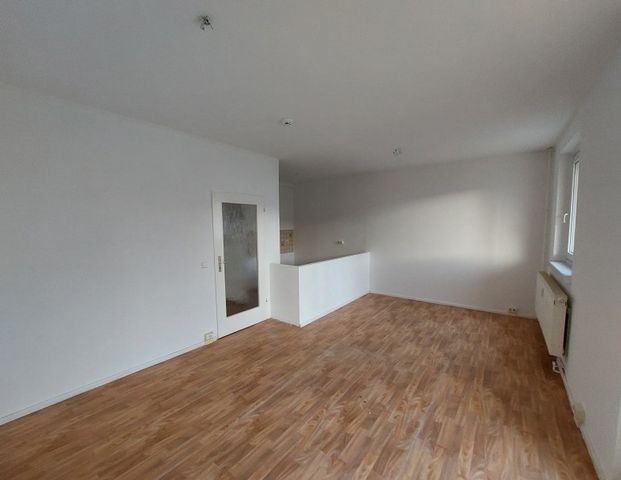 Große Wohnung / Balkon / Aufzug - Foto 1