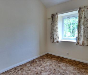 2 bedroom cottage to rent - Photo 2