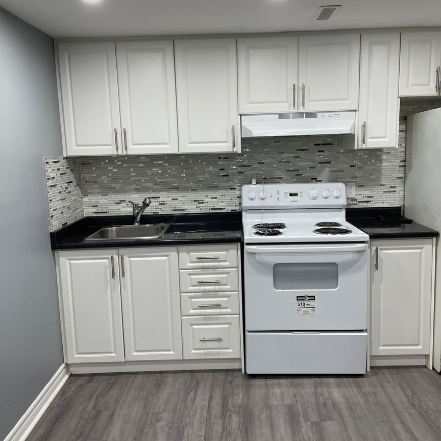 For Lease - 501 Lancelot Crescent Unit# Lower, Oshawa, Ontario - Photo 1