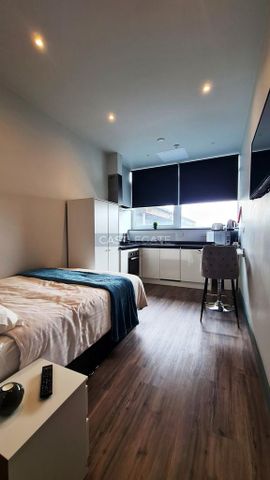 Studio to rent - Photo 5