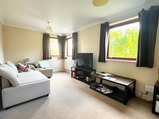 2 bedroom end of terrace house to rent - Photo 1