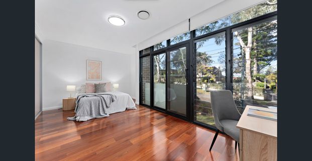 SPACIOUS MODERN HOME AT THE PREMIUM LOCATION - Photo 1