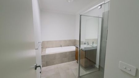 Happiness Has an Address! - Photo 3