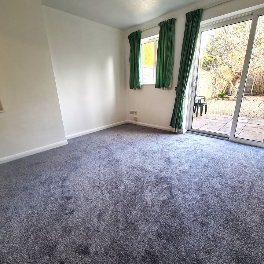 2 bedroom terraced house to rent - Photo 1