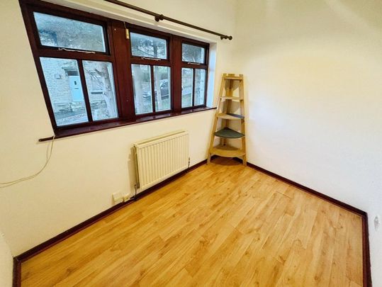 2 bedroom house to rent - Photo 1