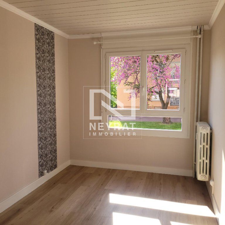 APPARTEMENT T4 A LOUER - Photo 1