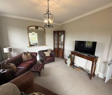 3 bedroom detached house to rent - Photo 2