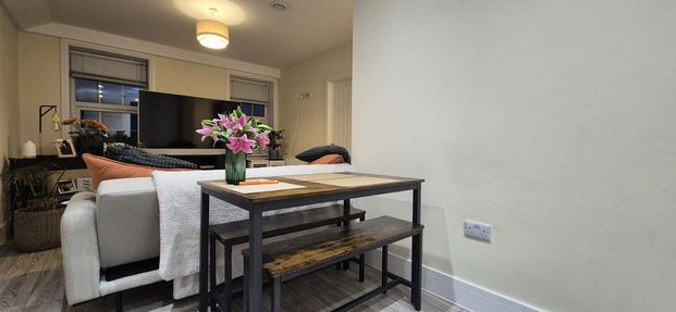 2 bedroom apartment to rent - Photo 1