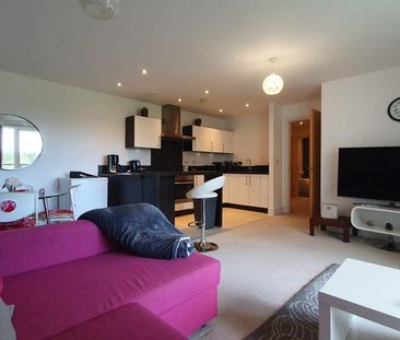 2 bedroom flat to rent - Photo 3