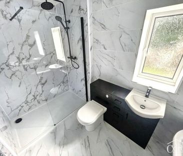 2 bedroom semi-detached house to rent - Photo 5