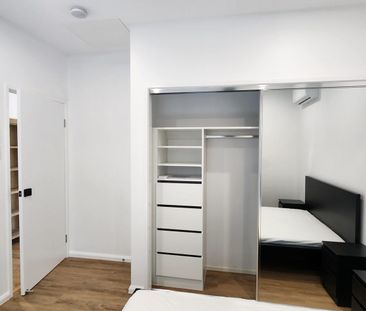 Fully furnished home in prime Runcorn Location - Photo 4