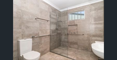 CHARMING MAYFIELD HOME WITH DUCTED AIR - SOLAR AND TESLA BATTERY - Photo 5