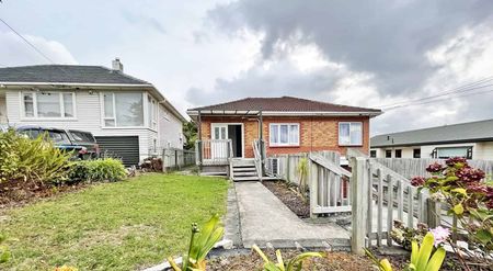 Large Family home with huge Basement & Rumpus - Photo 5