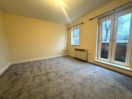 2 bedroom flat to rent - Photo 2