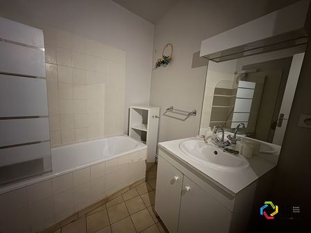 Appartement - 1 pièce - 31 m² - Orléans - Photo 3