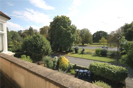 North Common Road, Ealing, W5 2QB - Photo 3