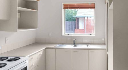 Three Bedroom Home - Photo 3