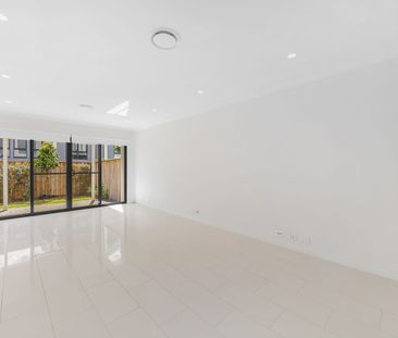 10 Birch Avenue, Mount Annan, NSW 2567 - Photo 3