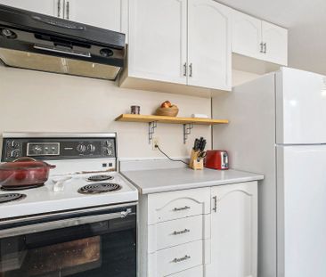 For Lease - 9 Glacier Street, Barrhaven, Ontario - Photo 5